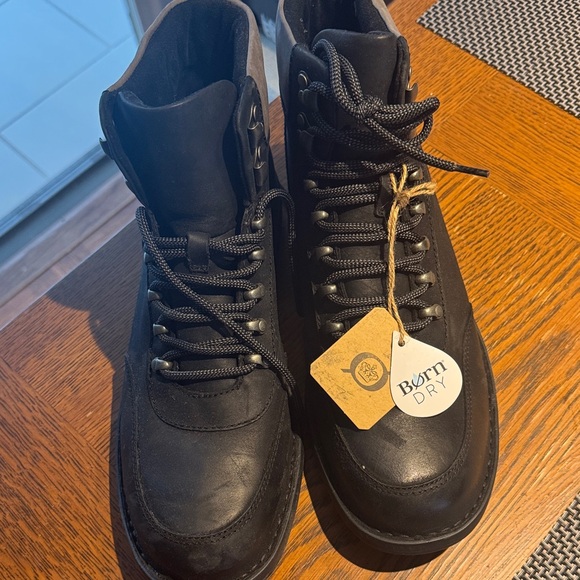 Born Black Men\'s Waterproof Lace-Up Boots